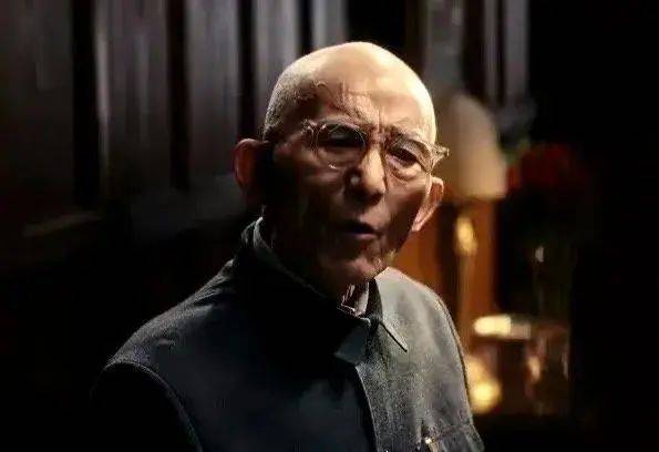 《繁花》大结局：爷叔离世，宝总惨淡收场，让人意外的却是玲子