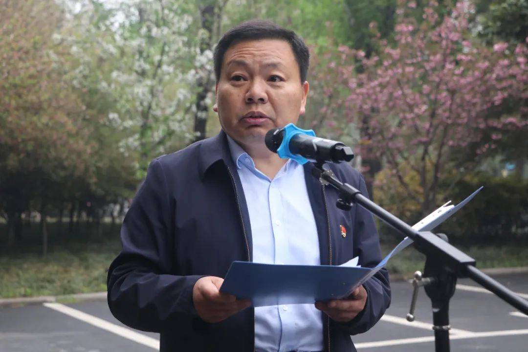 济源交通事业发展中心举行“升国旗·颂党恩”缅怀先烈升旗活动