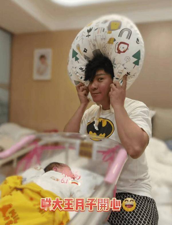 港星结婚3次终做爸爸！晒小20岁老婆美照！曾被惠英红揭偷食