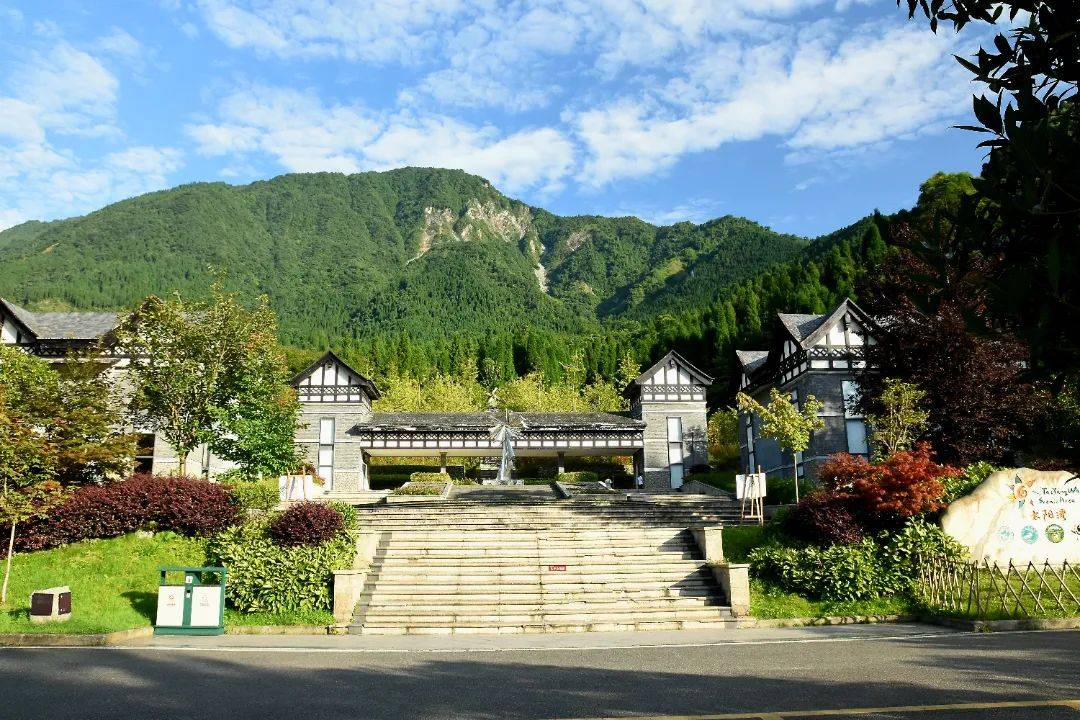 从百里画廊“蔬香集”启程，开启24°C的清凉之旅