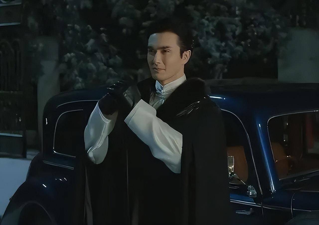因为高伟光，才追了《冰雪谣》，看了几集发现欧阳娜娜也挺香